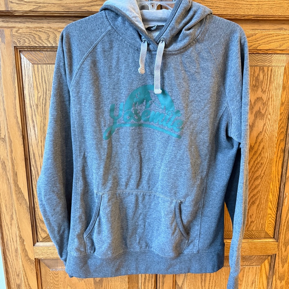 The North Face Hoodie Yosemite California Women’s Size Large